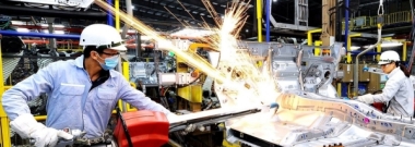 PMI tháng 11/2025 đạt 53,8 điểm, ngành sản xuất Việt Nam tăng trưởng vững vàng bất chấp bão lũ